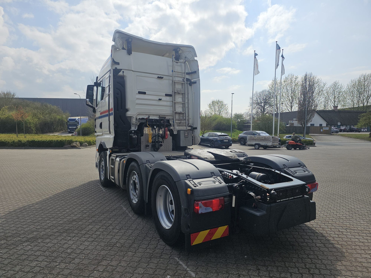 MAN TGX 26.510 - Tractor unit: picture 3 MAN TGX 26.510 - Tractor unit: picture 3
