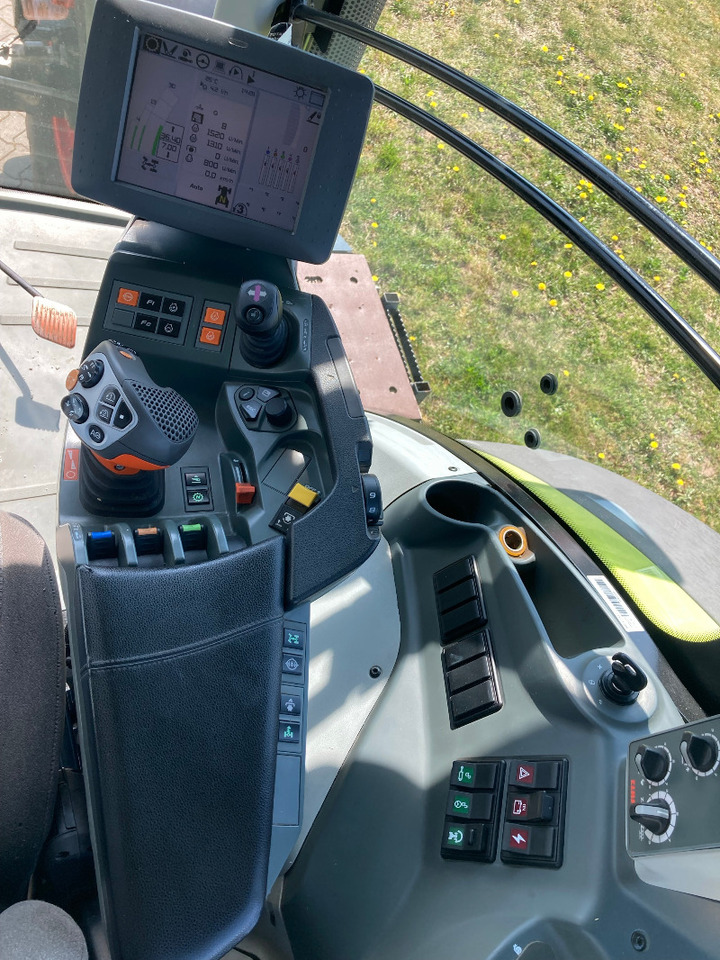 Lease a CLAAS Axion 830 CMATIC CLAAS Axion 830 CMATIC: picture 9