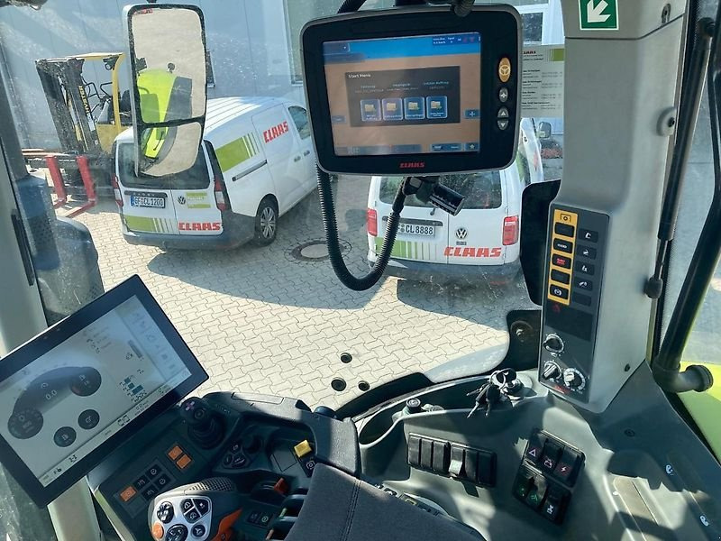 CLAAS Axion 930 - Farm tractor: picture 2 CLAAS Axion 930 - Farm tractor: picture 2