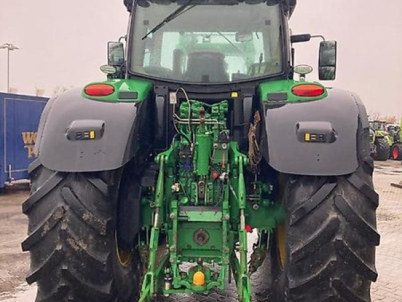 Farm tractor John Deere 6175 R: picture 7