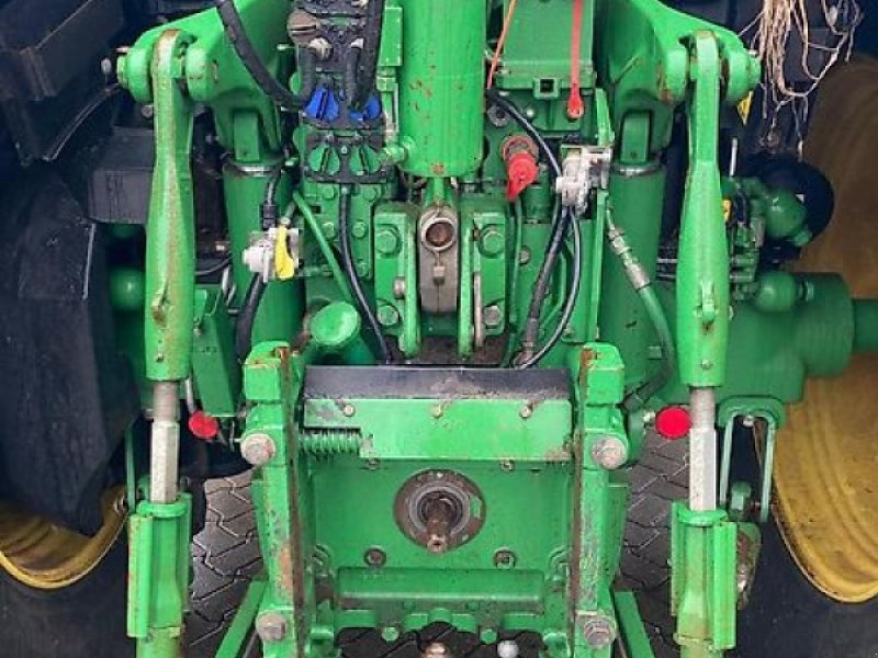 Farm tractor John Deere 6175 R: picture 6