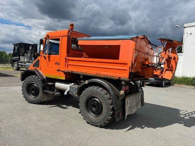 Mercedes-Benz Unimog 418/10 Winterdienst2000 - Tipper: picture 3 Mercedes-Benz Unimog 418/10 Winterdienst2000 - Tipper: picture 3