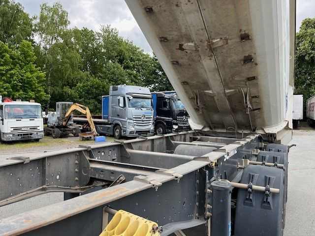 Tipper semi-trailer Schmitz Cargobull SKI 24 SL7,5 Stahlmulde elektrisches Verdeck TOP: picture 17