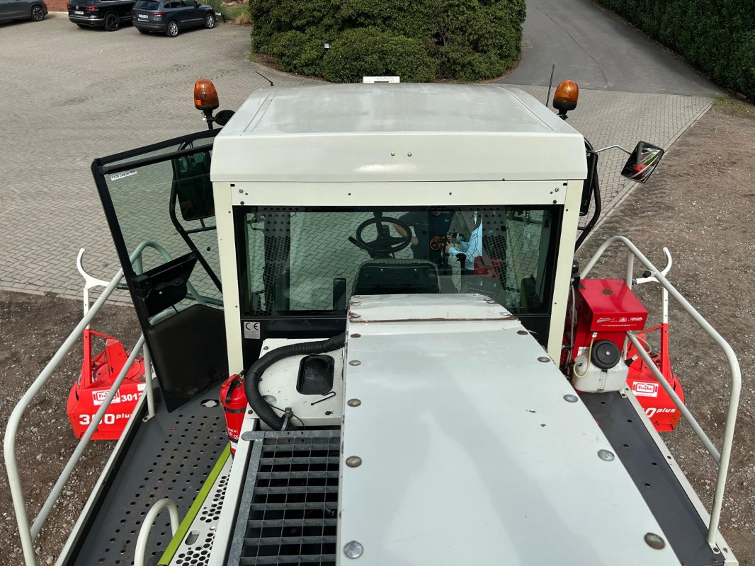 Harvester CLAAS Jaguar 890: picture 27
