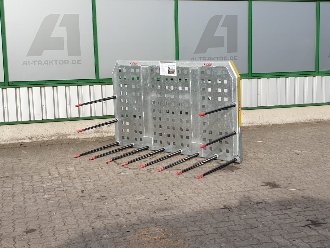 Fliegl SILIERGABEL PROFI-PLUS - Front loader for tractor: picture 1 Fliegl SILIERGABEL PROFI-PLUS - Front loader for tractor: picture 1