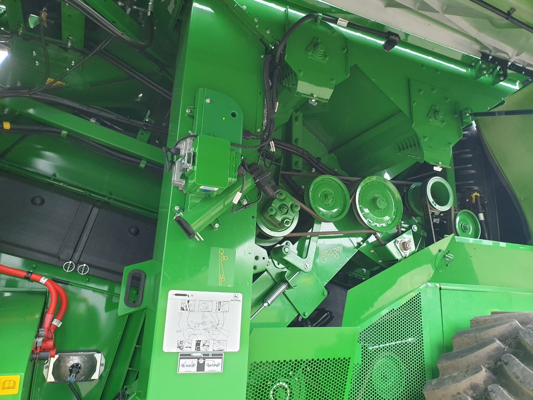 Lease a John Deere S770 John Deere S770: picture 8
