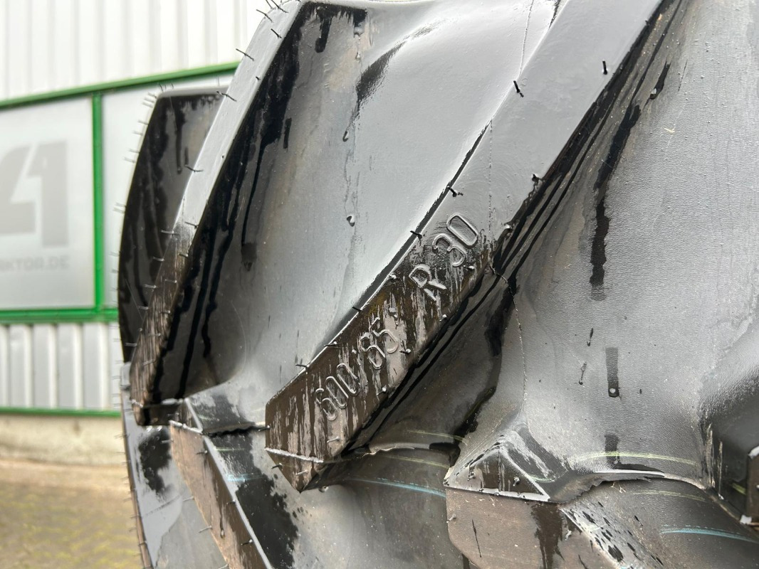 Mitas 710/70R42 600/65R30 SST Kompletträder - Tire for Agricultural machinery: picture 2 Mitas 710/70R42 600/65R30 SST Kompletträder - Tire for Agricultural machinery: picture 2