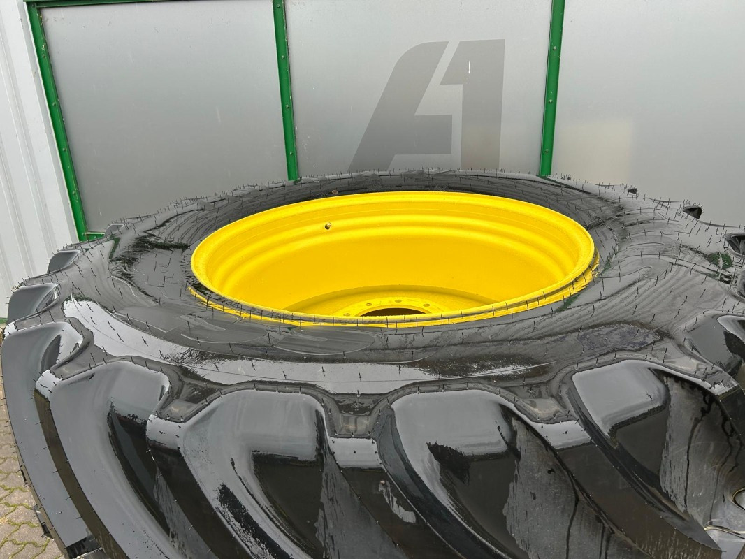 Mitas 710/70R42 600/65R30 SST Kompletträder - Tire for Agricultural machinery: picture 5 Mitas 710/70R42 600/65R30 SST Kompletträder - Tire for Agricultural machinery: picture 5