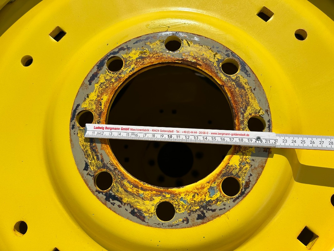 Mitas Kompletträder 540/65R38 480/65R24 - Tire for Agricultural machinery: picture 2 Mitas Kompletträder 540/65R38 480/65R24 - Tire for Agricultural machinery: picture 2