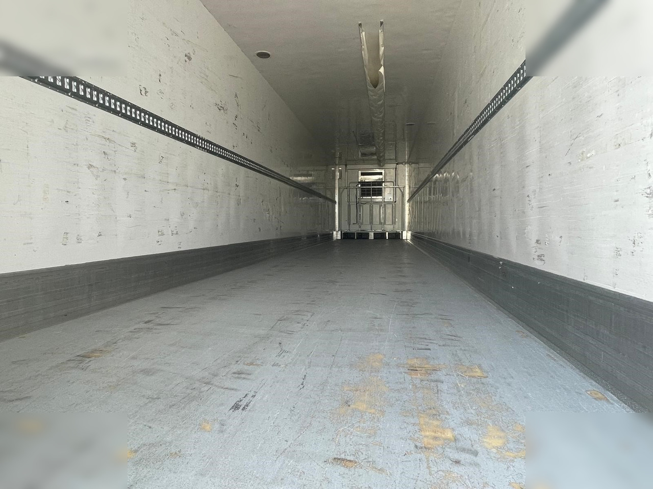 LAMBERET - Refrigerator semi-trailer: picture 2 LAMBERET - Refrigerator semi-trailer: picture 2