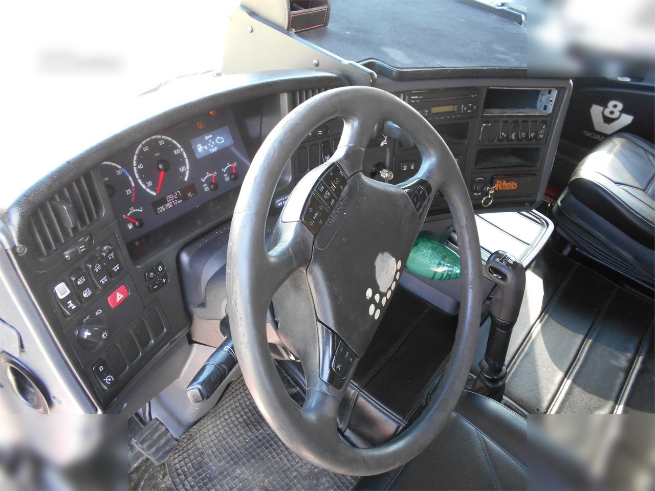 Curtainsider truck SCANIA R620: picture 8