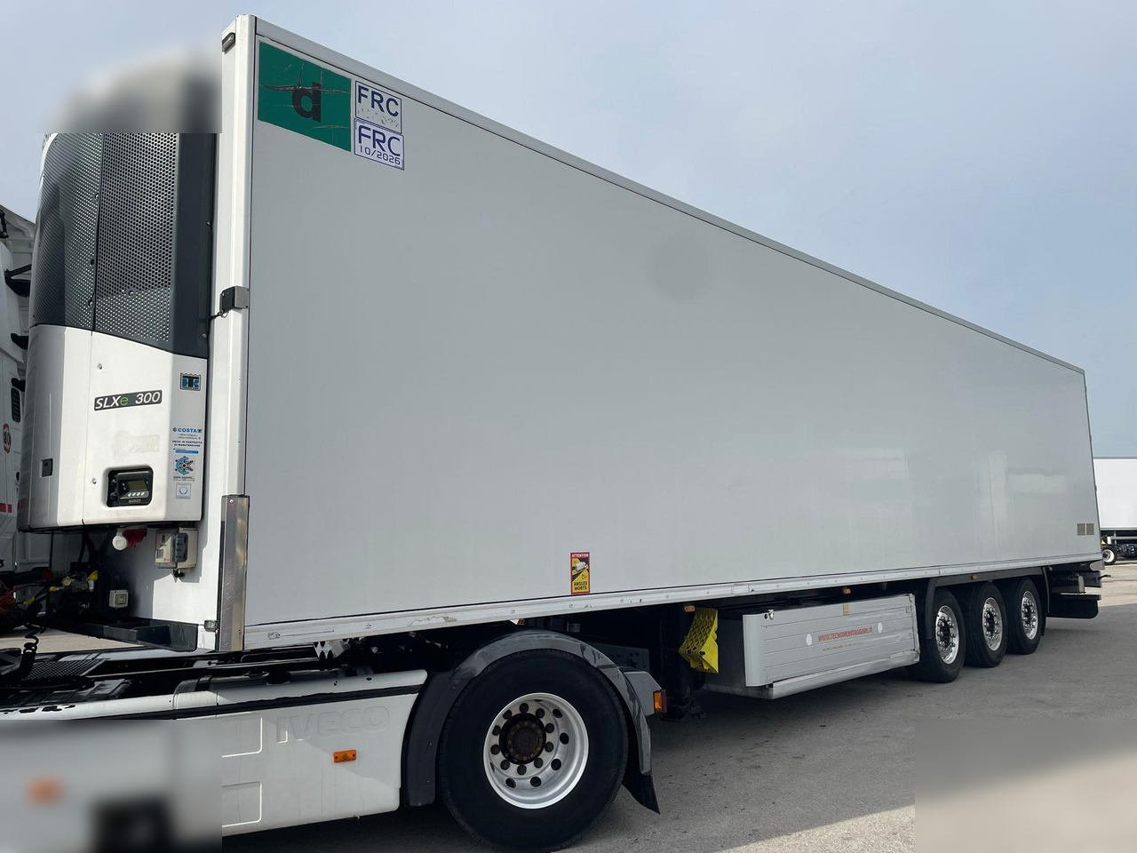 SCHMITZ - Refrigerator semi-trailer: picture 1 SCHMITZ - Refrigerator semi-trailer: picture 1