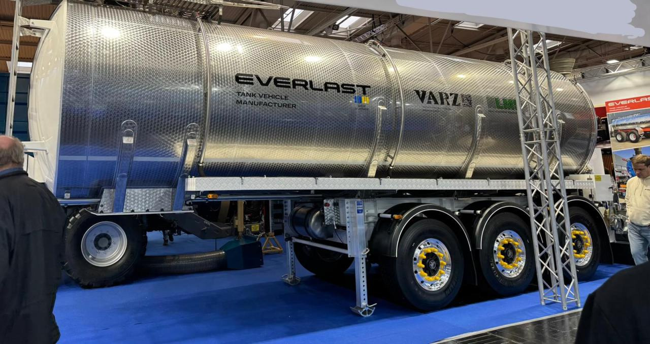 / Güllezubringer - Fertilizing equipment: picture 1 / Güllezubringer - Fertilizing equipment: picture 1