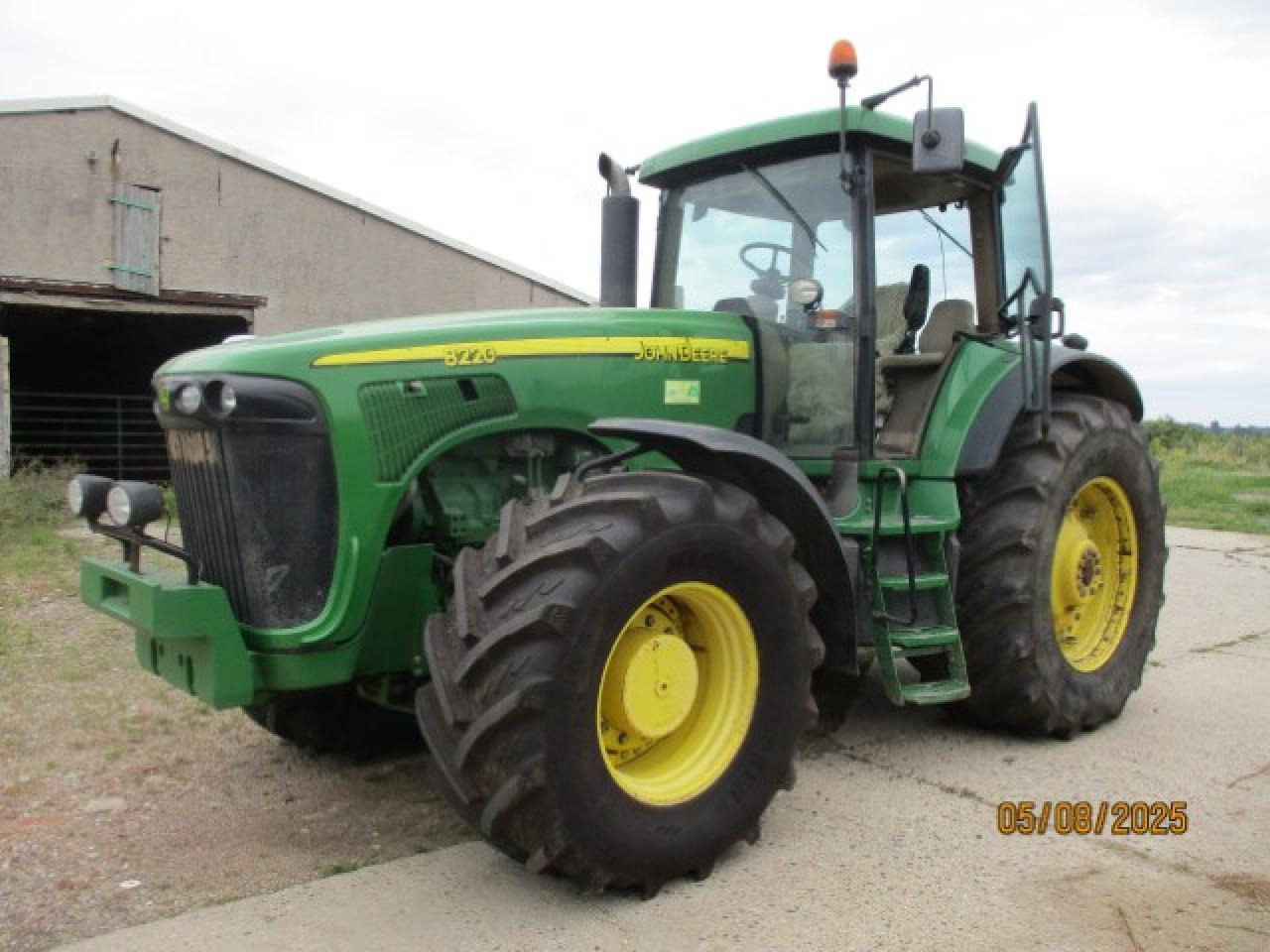 Farm tractor John Deere 8220 Power Schift 7290 Std.: picture 7