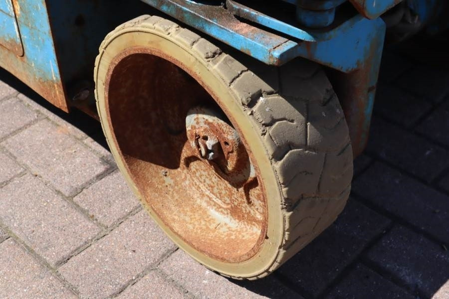 Scissor lift Genie GS2632 Electric, Working Height 10m, 227kg Capacit: picture 8 Scissor lift Genie GS2632 Electric, Working Height 10m, 227kg Capacit: picture 8