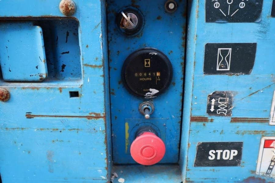 Scissor lift Genie GS2632 Electric, Working Height 10m, 227kg Capacit: picture 6