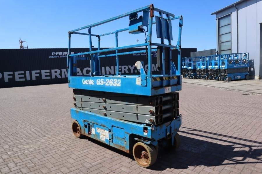 Scissor lift Genie GS2632 Electric, Working Height 10m, 227kg Capacit: picture 7 Scissor lift Genie GS2632 Electric, Working Height 10m, 227kg Capacit: picture 7