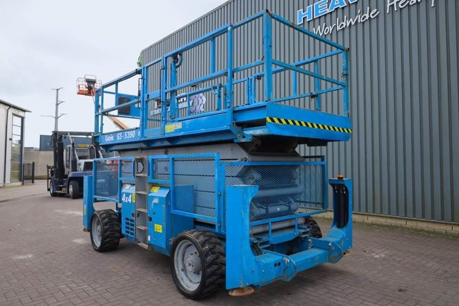 Scissor lift Genie GS5390 Diesel, 4x4 Drive, 18.15m Working Height, 6: picture 9