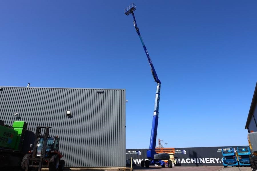 Genie Z135/70 Diesel, 4x4x4 Drive, 43m Lifting Height, 2 - Articulated boom: picture 2 Genie Z135/70 Diesel, 4x4x4 Drive, 43m Lifting Height, 2 - Articulated boom: picture 2