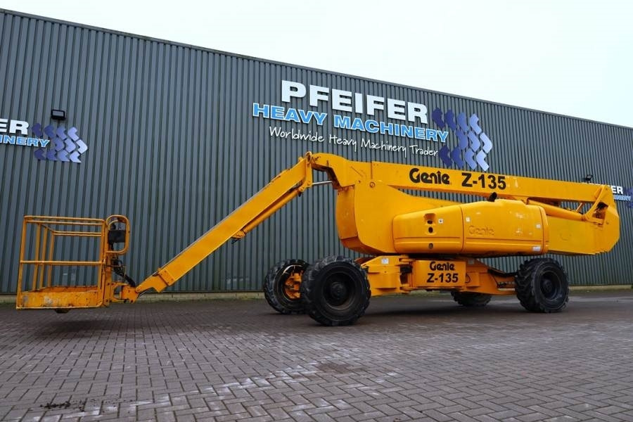 Genie Z135/70 Diesel, 4x4x4 Drive, 43m Lifting Height, 2 - Articulated boom: picture 1 Genie Z135/70 Diesel, 4x4x4 Drive, 43m Lifting Height, 2 - Articulated boom: picture 1