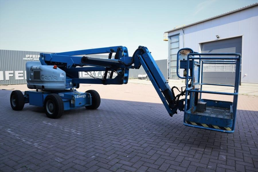 Genie Z45/25J As-Is, Bi-Energy Diesel / Battery, 4x2 Dri - Articulated boom: picture 2 Genie Z45/25J As-Is, Bi-Energy Diesel / Battery, 4x2 Dri - Articulated boom: picture 2