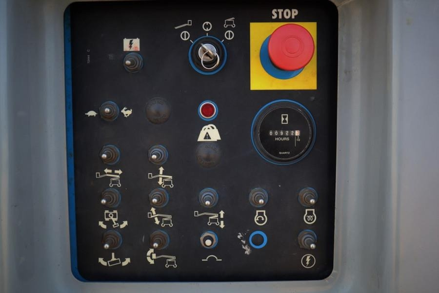 Genie Z45/25J As-Is, Bi-Energy Diesel / Battery, 4x2 Dri - Articulated boom: picture 3 Genie Z45/25J As-Is, Bi-Energy Diesel / Battery, 4x2 Dri - Articulated boom: picture 3