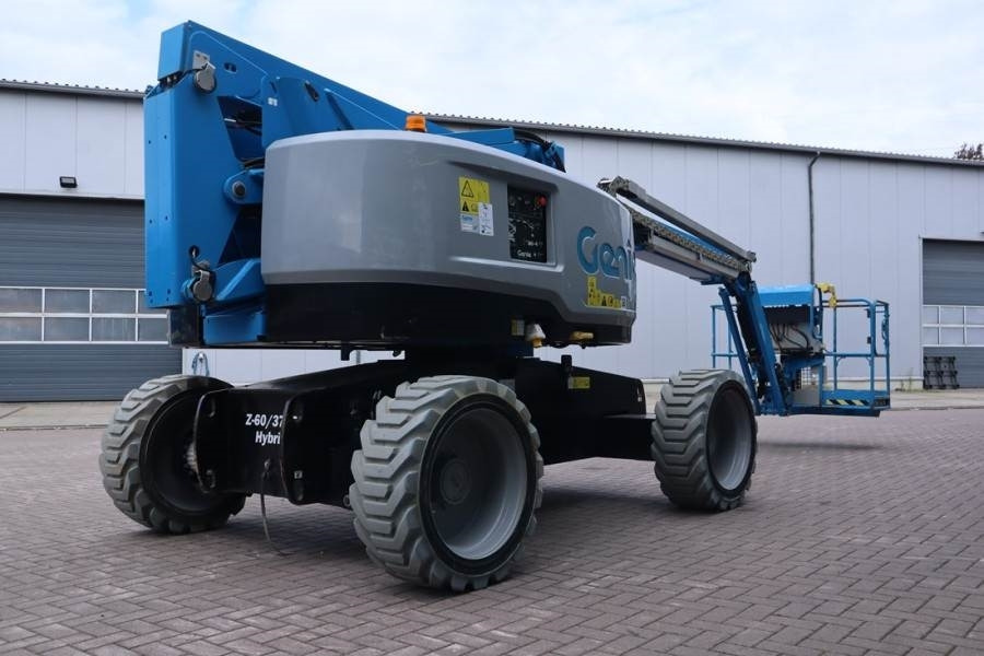 Genie Z60/37FE Guarantee! Hybrid, 4x4 Drive, 20m Working - Articulated boom: picture 2 Genie Z60/37FE Guarantee! Hybrid, 4x4 Drive, 20m Working - Articulated boom: picture 2