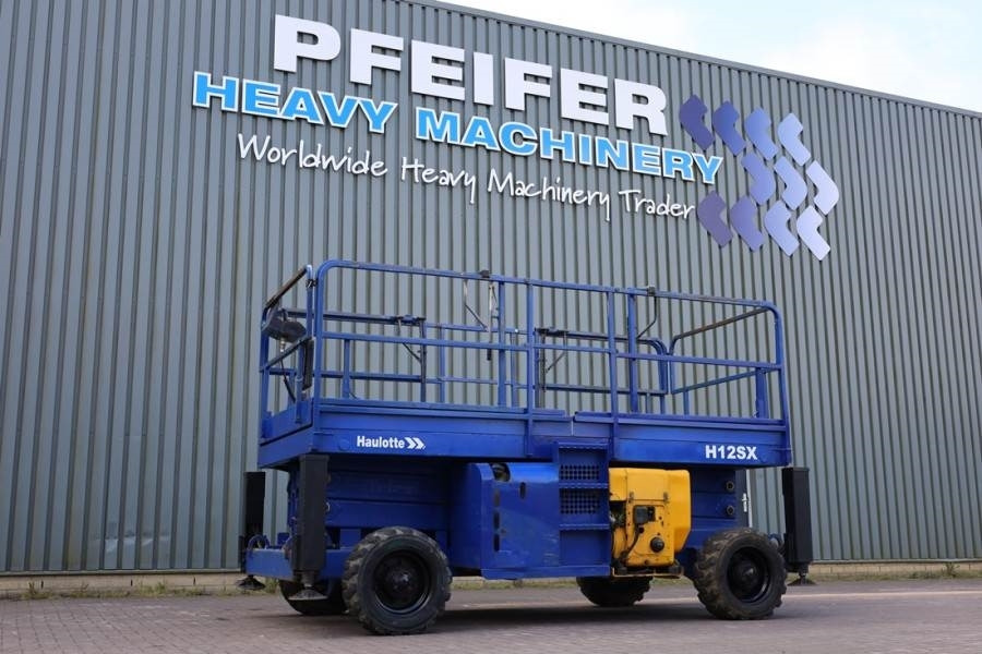 Haulotte H12SX Diesel, 4x4 Drive, 12m Working Height, 700kg - Scissor lift: picture 1 Haulotte H12SX Diesel, 4x4 Drive, 12m Working Height, 700kg - Scissor lift: picture 1
