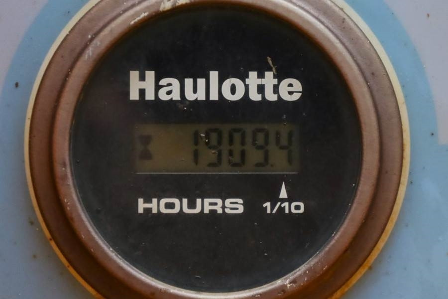 Haulotte H12SXL Diesel, 4x4 Drive, 12m Working Height, 700k - Scissor lift: picture 5 Haulotte H12SXL Diesel, 4x4 Drive, 12m Working Height, 700k - Scissor lift: picture 5