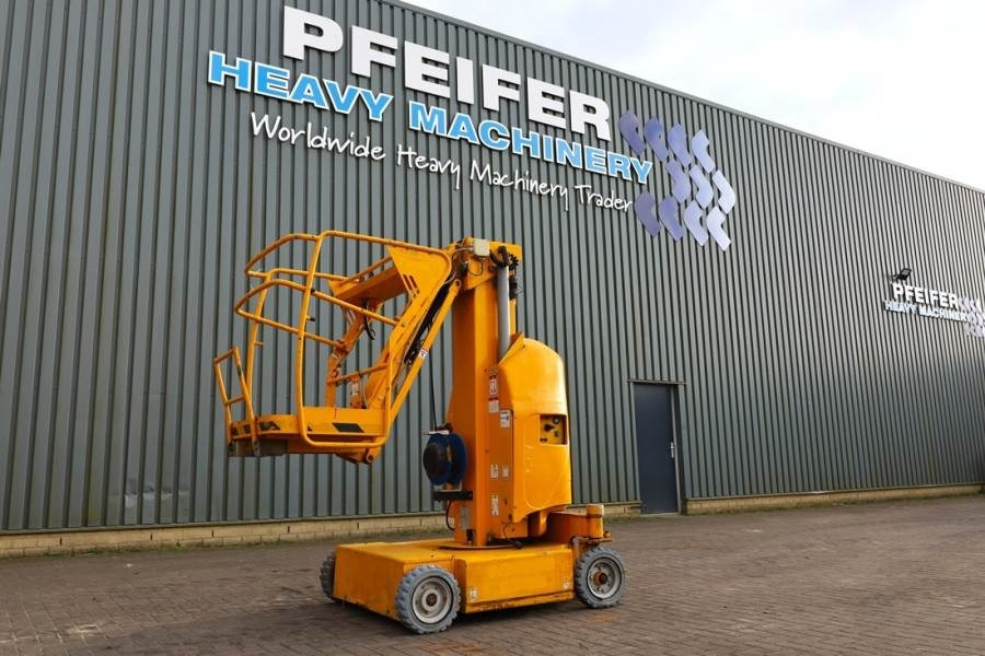 Haulotte STAR 12 Electric, 12m Working Height, 3m Reach, 21 - Articulated boom: picture 1 Haulotte STAR 12 Electric, 12m Working Height, 3m Reach, 21 - Articulated boom: picture 1