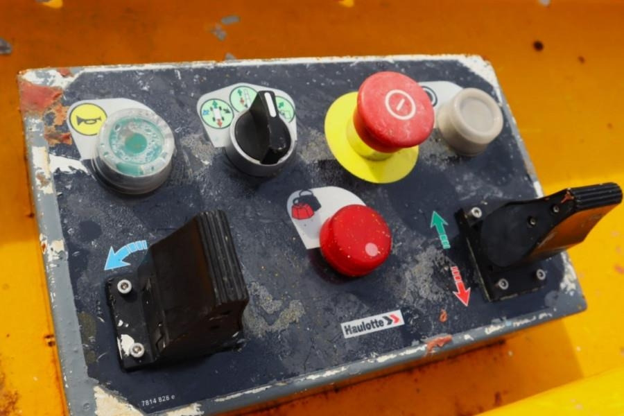 Haulotte Star 10AC As- Is, Electric, 10m Working Height, 3m - Articulated boom: picture 4 Haulotte Star 10AC As- Is, Electric, 10m Working Height, 3m - Articulated boom: picture 4