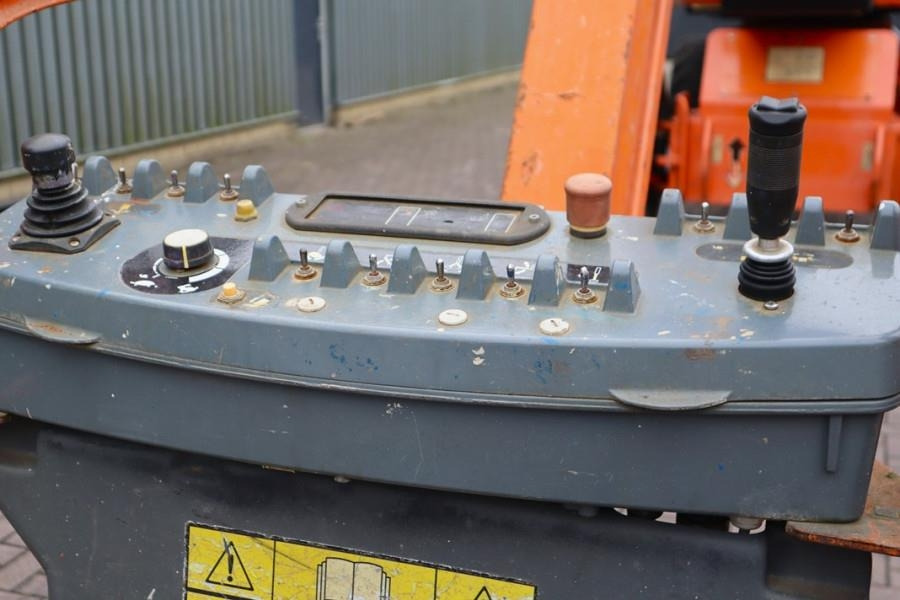 JLG 1250AJP Diesel, 4x4x4 Drive, 40.1m Working Height,  - Articulated boom: picture 5 JLG 1250AJP Diesel, 4x4x4 Drive, 40.1m Working Height,  - Articulated boom: picture 5