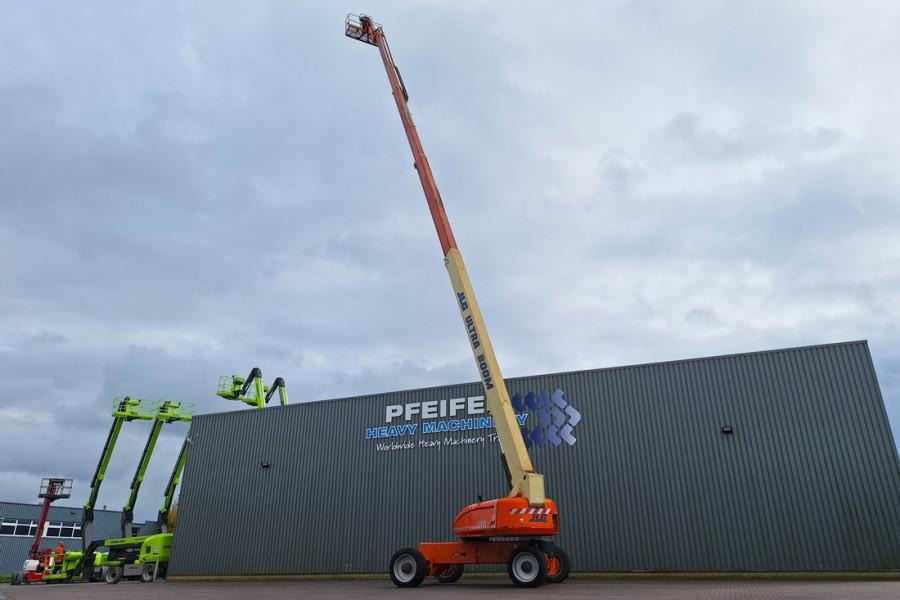 JLG 1350SJP Diesel, 4x4x4 Drive 43.3m Working Height, - Articulated boom: picture 3 JLG 1350SJP Diesel, 4x4x4 Drive 43.3m Working Height, - Articulated boom: picture 3