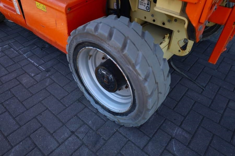 Scissor lift JLG 4069LE Electric, 14.2m Working Height, 360kg Capac: picture 13