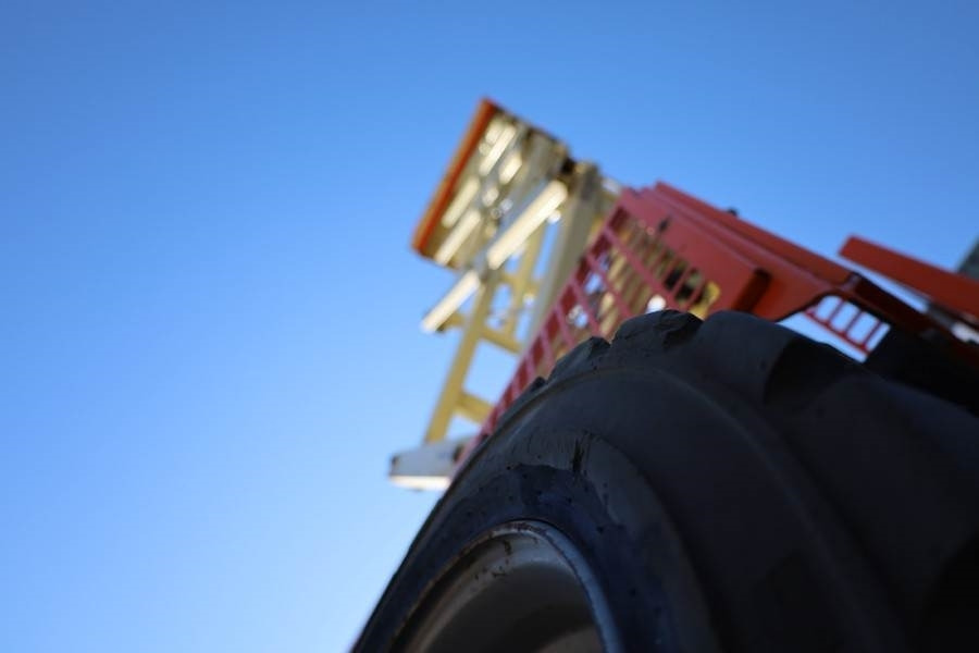 Scissor lift JLG 4069LE Electric, 14.2m Working Height, 360kg Capac: picture 9