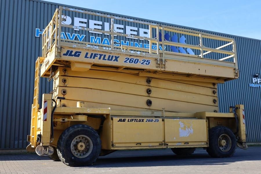 Liftlux SL260-25D4WD Diesel, 4x4 Drive, 9.80m Hydraulic De - Scissor lift: picture 1 Liftlux SL260-25D4WD Diesel, 4x4 Drive, 9.80m Hydraulic De - Scissor lift: picture 1