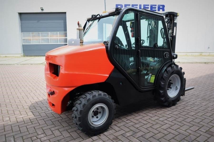 Manitou MC25-4 Valid Inspection, *Guarantee, Diesel, 4x4 D  - Rough terrain forklift: picture 3 Manitou MC25-4 Valid Inspection, *Guarantee, Diesel, 4x4 D  - Rough terrain forklift: picture 3
