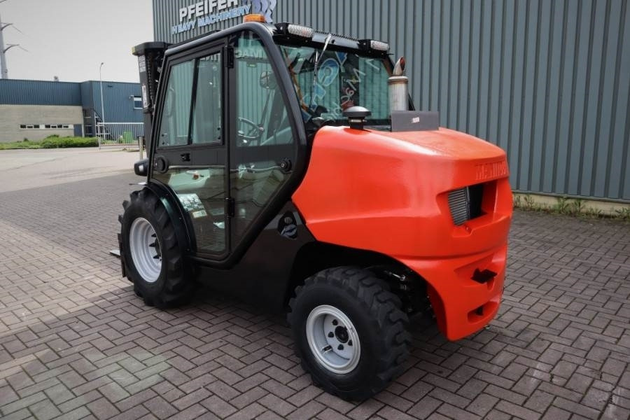 Manitou MC25-4 Valid Inspection, *Guarantee, Diesel, 4x4 D  - Rough terrain forklift: picture 4 Manitou MC25-4 Valid Inspection, *Guarantee, Diesel, 4x4 D  - Rough terrain forklift: picture 4