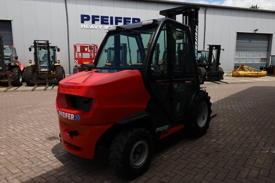 Manitou MC30-4 Valid Inspection, *Guarantee, Diesel, 4x4 D  - Rough terrain forklift: picture 2 Manitou MC30-4 Valid Inspection, *Guarantee, Diesel, 4x4 D  - Rough terrain forklift: picture 2