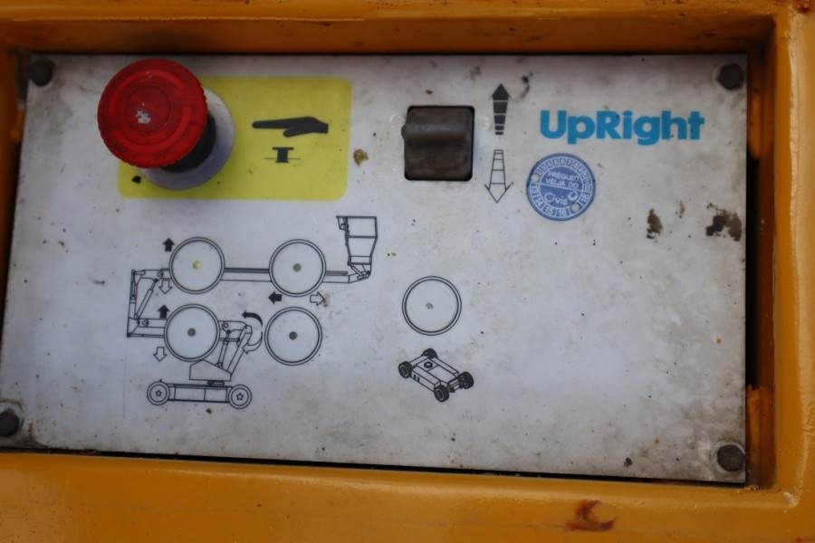 Snorkel A38E Electric, 13.5m Working Height, 6.1m Reach, 2 - Articulated boom: picture 4 Snorkel A38E Electric, 13.5m Working Height, 6.1m Reach, 2 - Articulated boom: picture 4