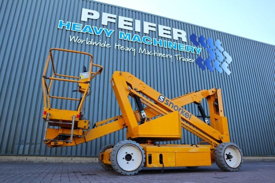 Snorkel A38E Electric, 13.5m Working Height, 6.1m Reach, 2 - Articulated boom: picture 1 Snorkel A38E Electric, 13.5m Working Height, 6.1m Reach, 2 - Articulated boom: picture 1