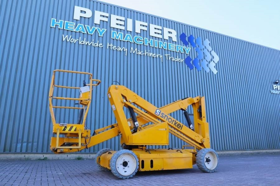 Snorkel A38E Electric, 13.5m Working Height, 6.1m Reach, 2 - Articulated boom: picture 1 Snorkel A38E Electric, 13.5m Working Height, 6.1m Reach, 2 - Articulated boom: picture 1