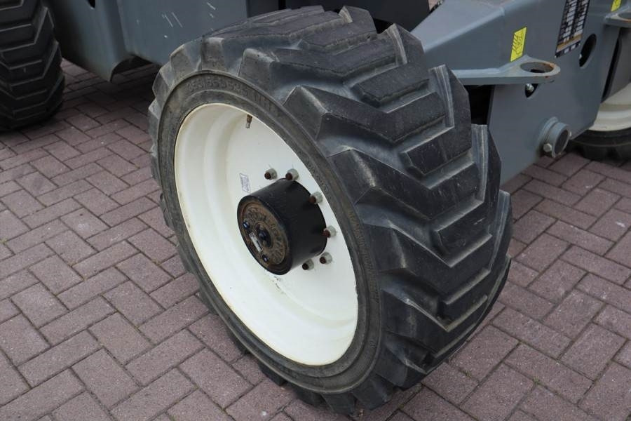 Snorkel A46JRT VALID INSPECTION, *GUARANTEE! Diesel, 4x4 D - Articulated boom: picture 5 Snorkel A46JRT VALID INSPECTION, *GUARANTEE! Diesel, 4x4 D - Articulated boom: picture 5
