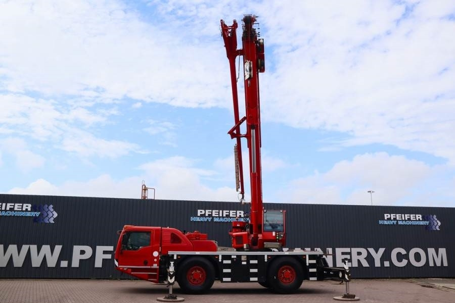 Terex AC40/2L Diesel, 4x4 Drive And 4-Wheel Steering, 40 - All terrain crane: picture 2 Terex AC40/2L Diesel, 4x4 Drive And 4-Wheel Steering, 40 - All terrain crane: picture 2