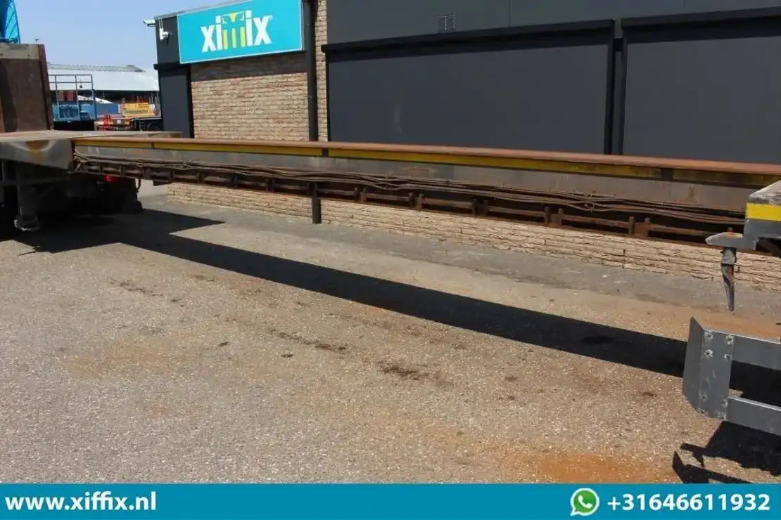 Meusburger 3-ass. Vlakke uitschuifbare oplegger / 2x gestuurd / 13819 - Dropside/ Flatbed semi-trailer: picture 4 Meusburger 3-ass. Vlakke uitschuifbare oplegger / 2x gestuurd / 13819 - Dropside/ Flatbed semi-trailer: picture 4