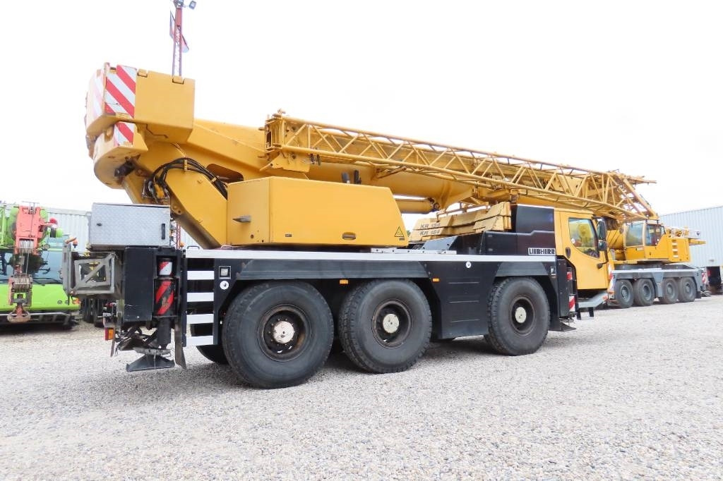 Liebherr LTM 1050-3.1 - All terrain crane: picture 3 Liebherr LTM 1050-3.1 - All terrain crane: picture 3