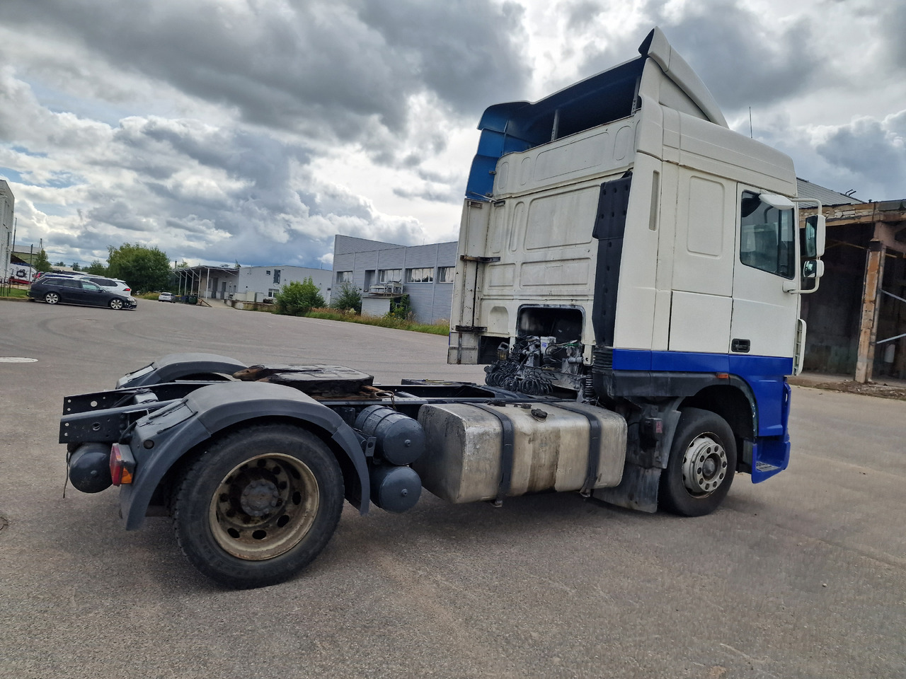 DAF 95.430 XF Euro2 manual - Tractor unit: picture 3 DAF 95.430 XF Euro2 manual - Tractor unit: picture 3