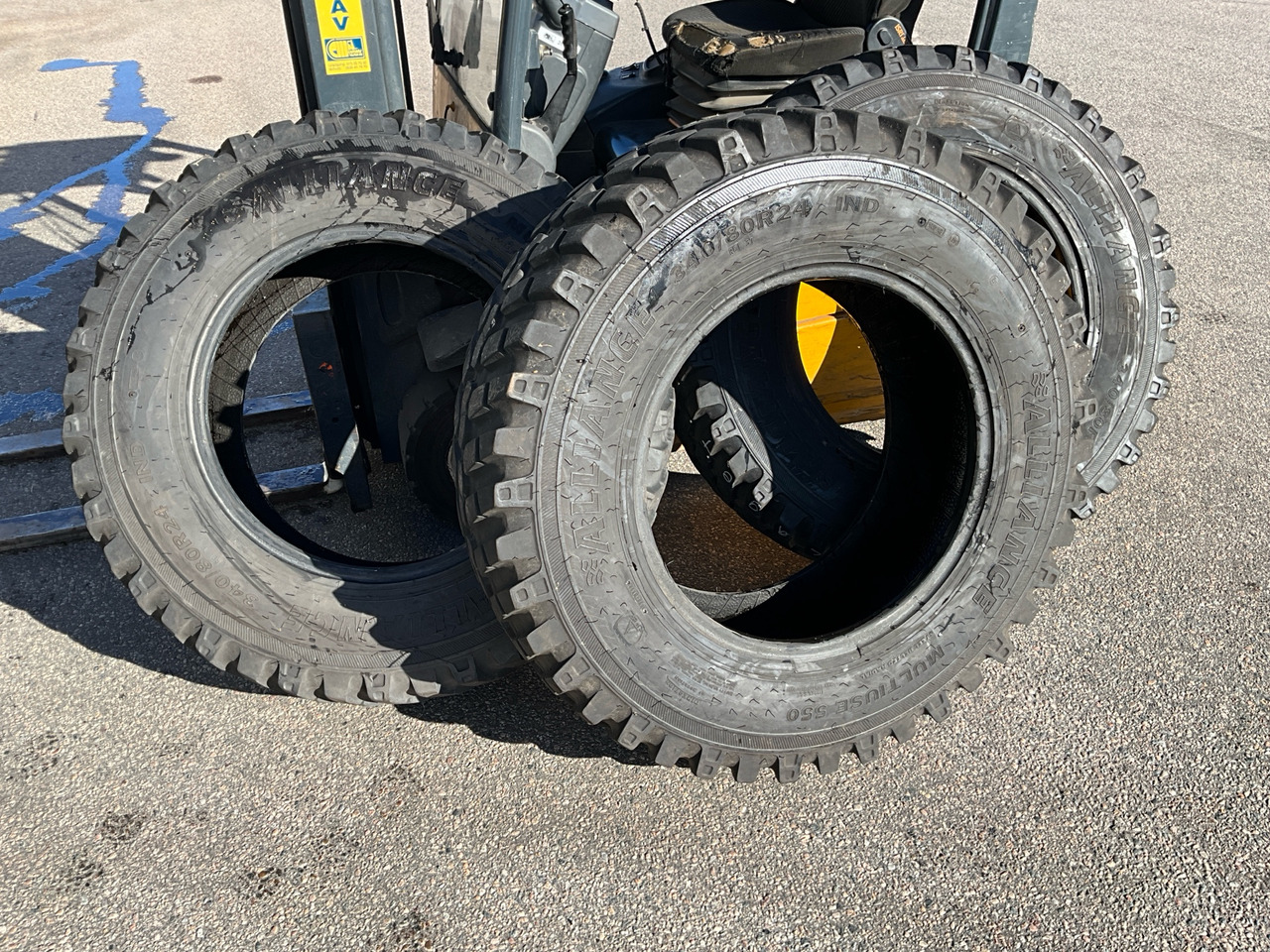 Alliance Multiuse 550 - Tire for Agricultural machinery: picture 1 Alliance Multiuse 550 - Tire for Agricultural machinery: picture 1