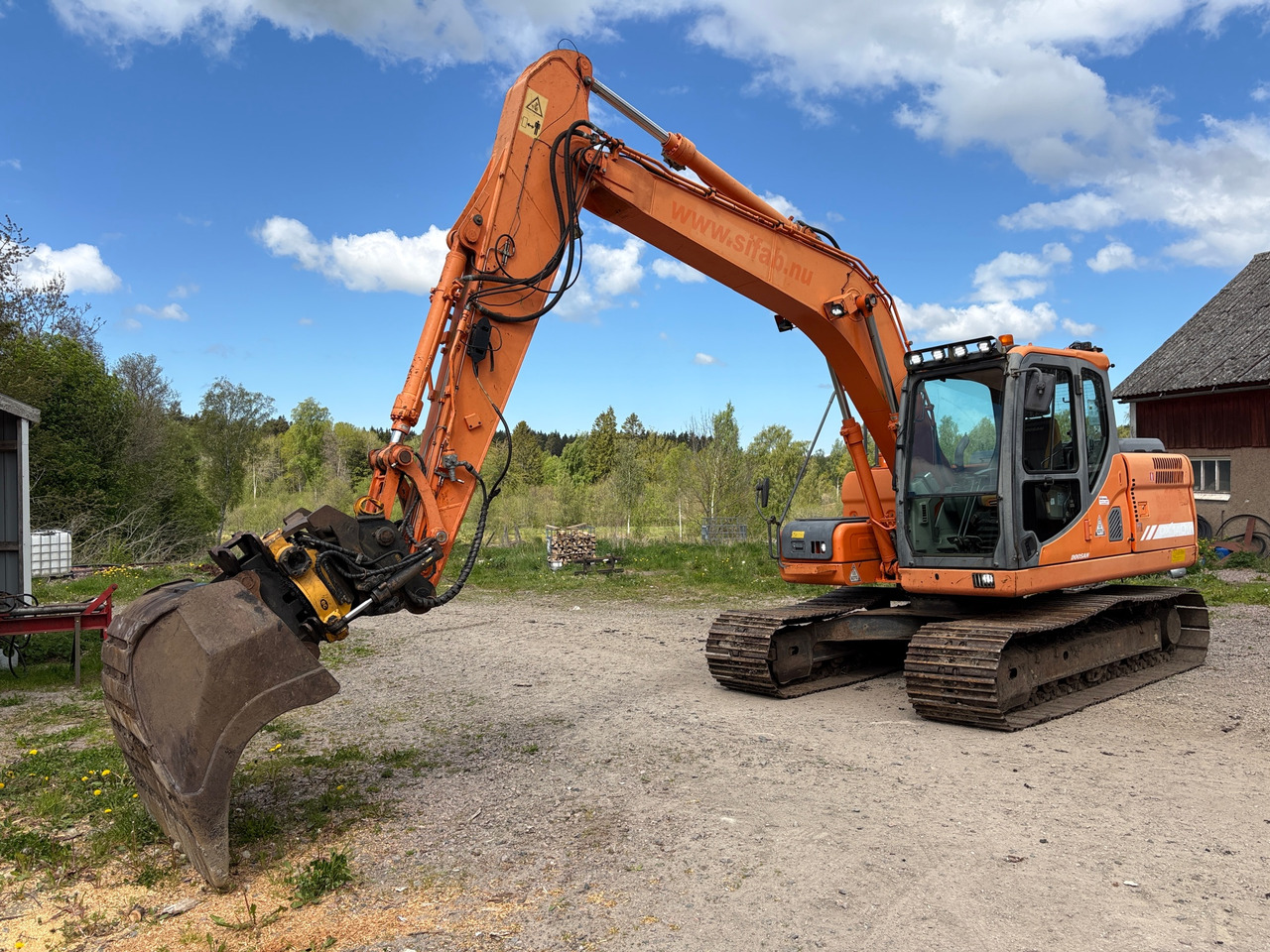 Doosan DX140LC - Excavator: picture 1 Doosan DX140LC - Excavator: picture 1