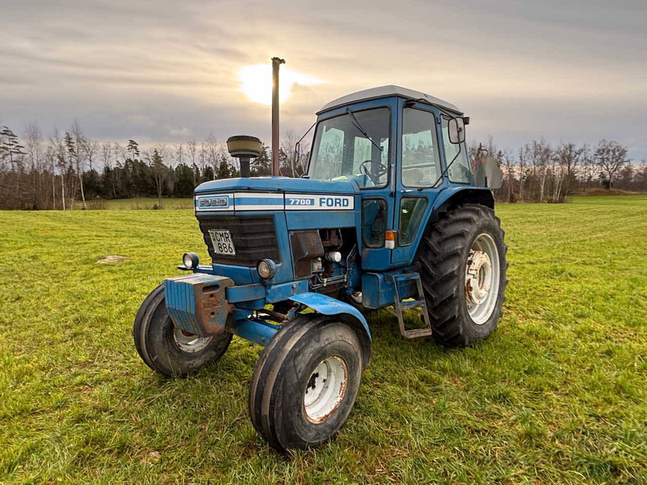 Ford 7700 - Farm tractor: picture 1 Ford 7700 - Farm tractor: picture 1